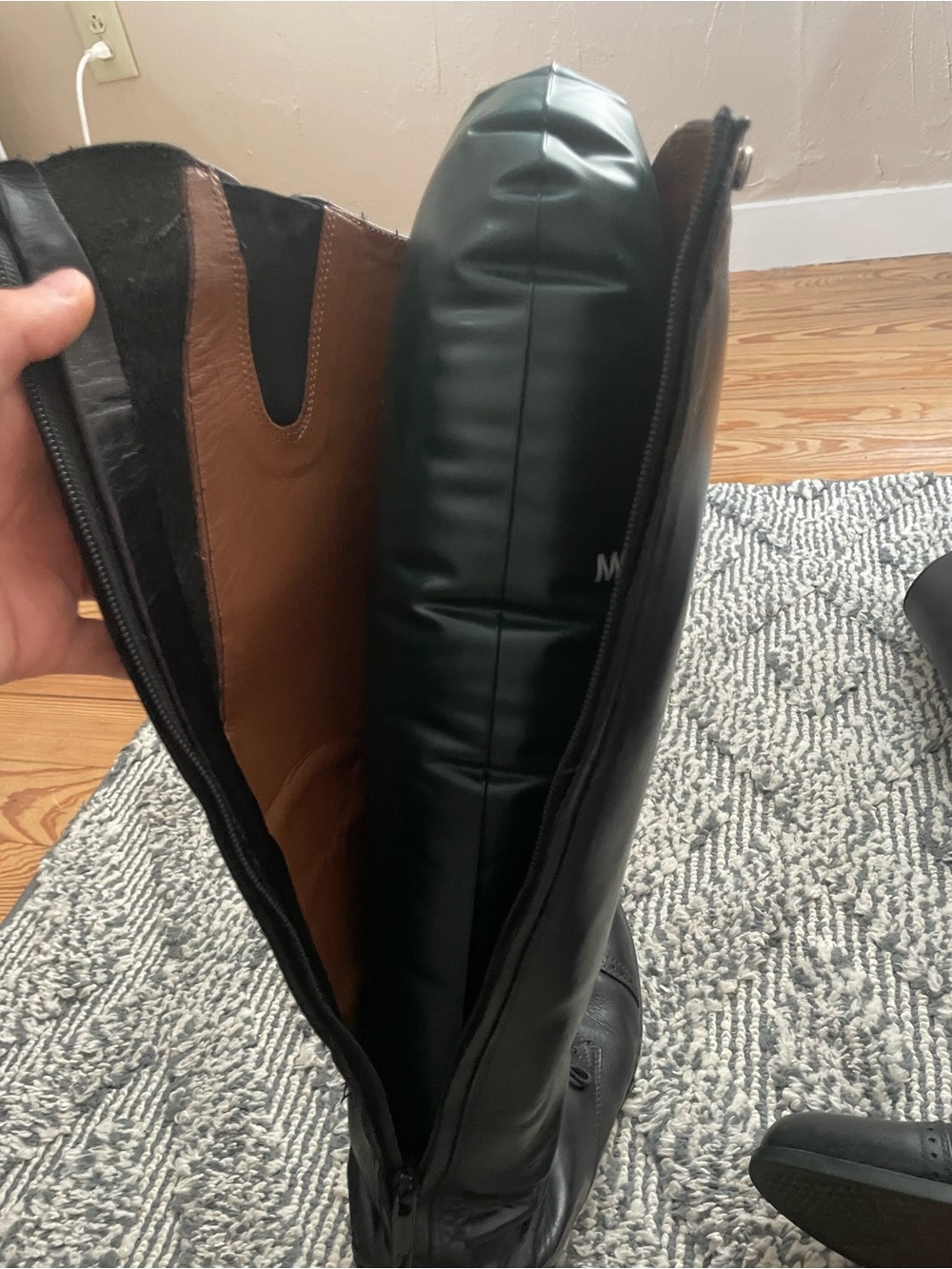 Riding boots and bag! - Picture 3 of 9